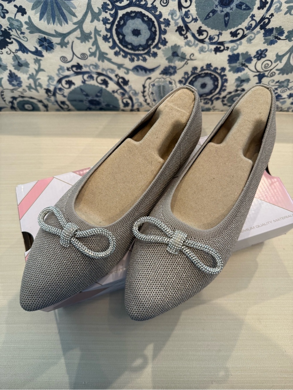 NEW Skechers Cleo Point Glitzy Haze Taupe Sparkle Bow Flats Size 9